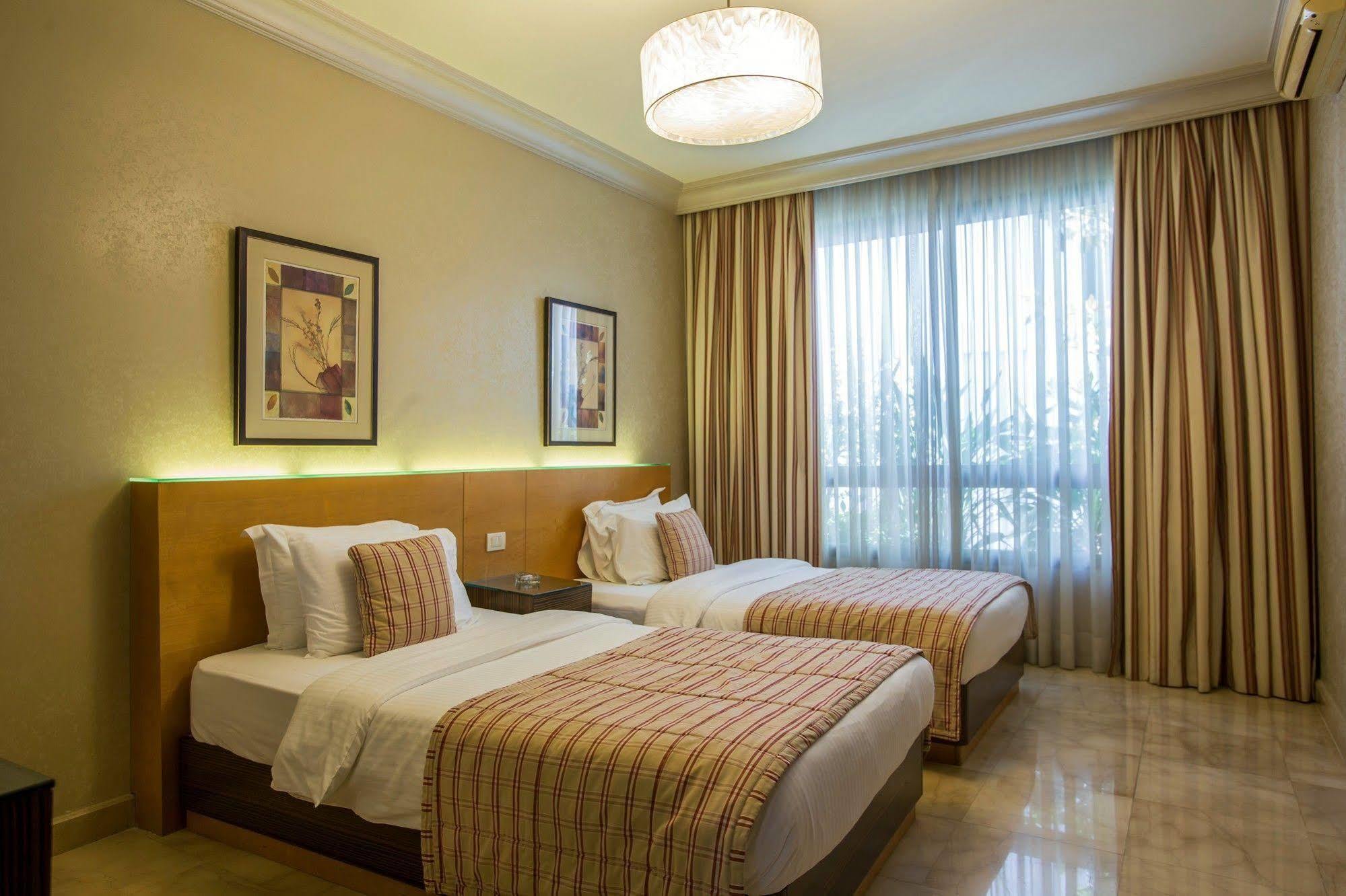Lahoya Apartment *